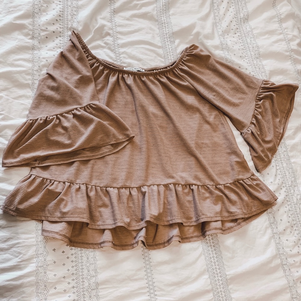 Flowy light pink shirt